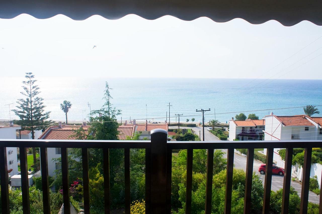 Possidi Aigaiopelagitika 2-Floor Beach House Kalandra Exterior photo